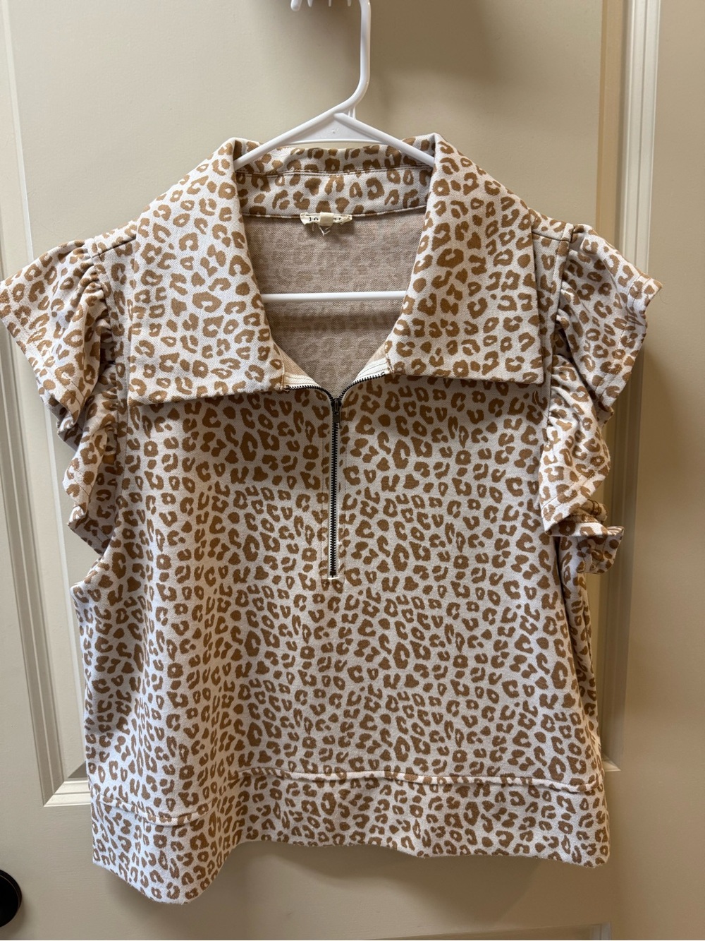 JODIFL SET Cream & Tan Leopard Ruffle Zip SET with matching shorts